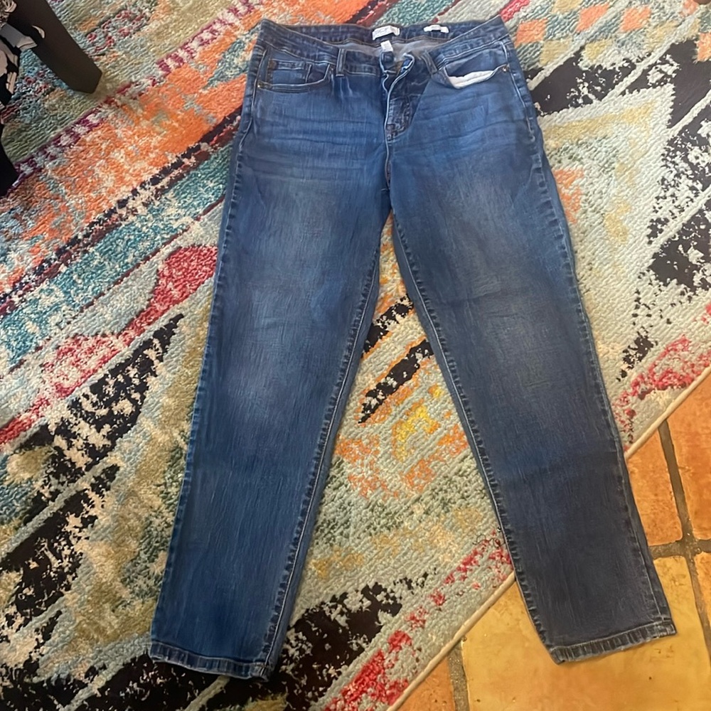 Boyfriend jeans looking for a long term relationship. Xoxo